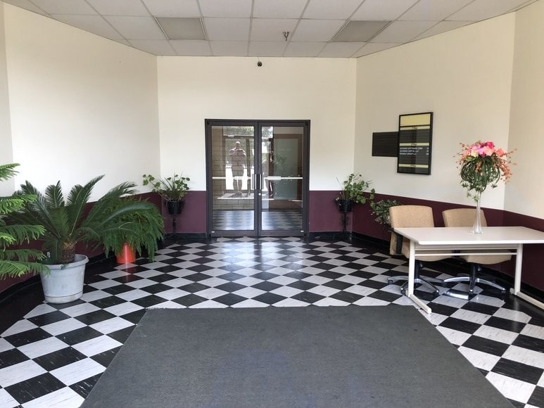 More Photos Of 920 W Washington St, Hagerstown Office For Sale