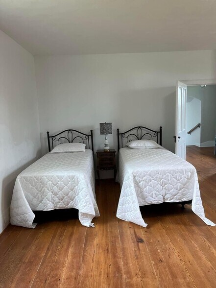 More Photos Of 4087 Coleman Dr, Alton Specialty For Sale