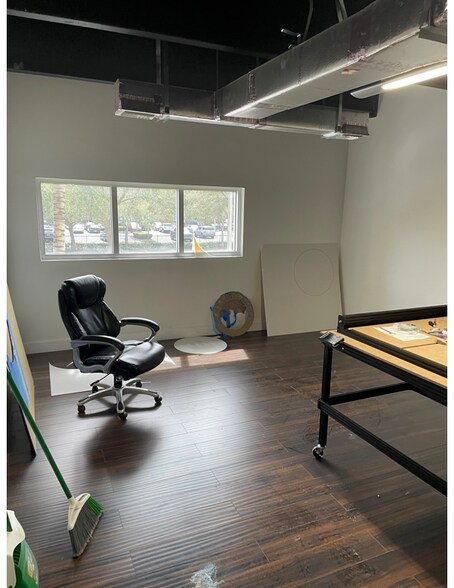 More Photos Of 11231 NW 20th St, Miami Warehouse For Lease