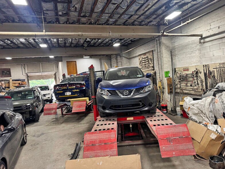 More Photos Of 359 Duffy Ave, Hicksville Warehouse For Sale