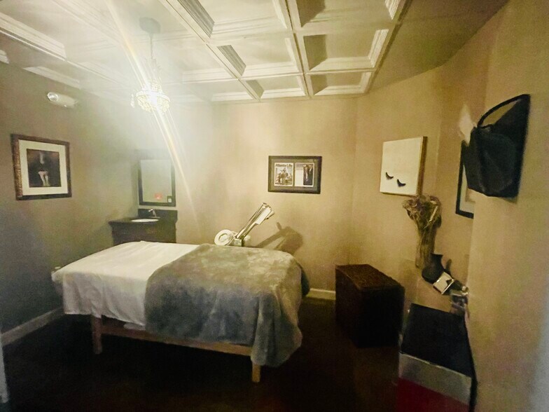 More Photos Of 1232 Johnson Ferry Rd, Marietta Medical For Lease