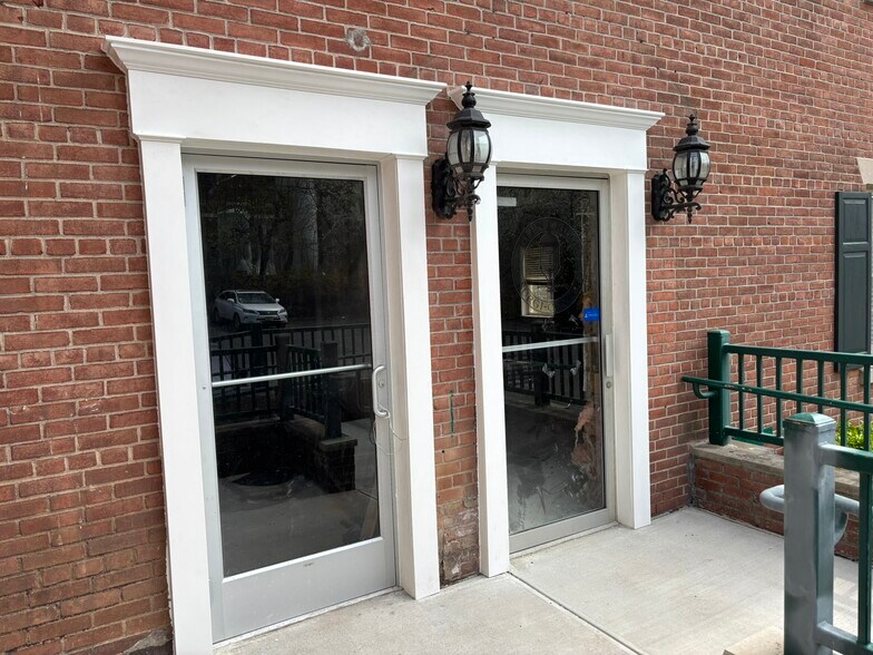 More Photos Of 230 Sherman Ave, Glen Ridge Medical For Lease