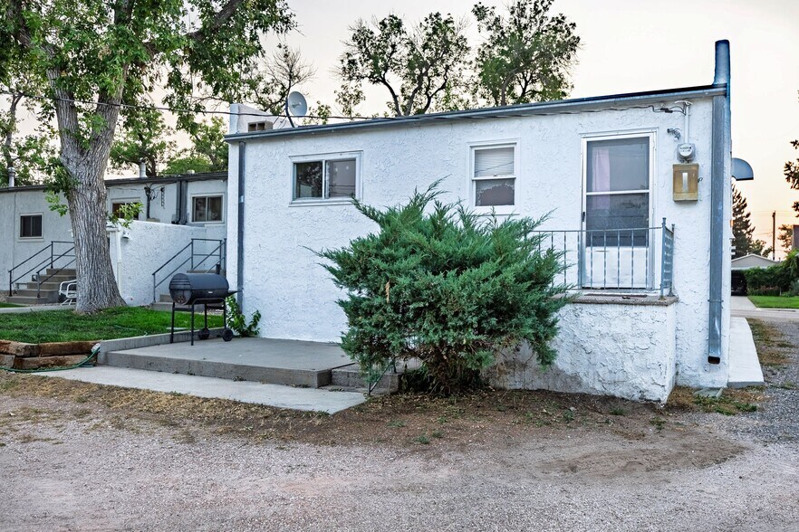 More Photos Of 404 10th St, Wheatland Apartments For Sale