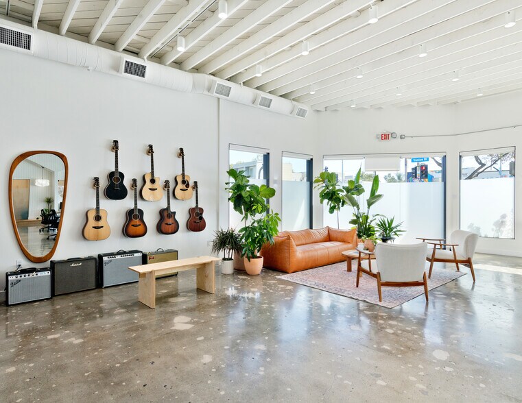 More Photos Of 12101 Venice Blvd, Los Angeles Loft Creative Space For Lease