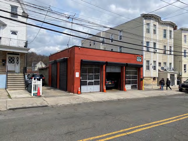 More Photos Of 45 Radford St, Yonkers Auto Repair For Sale