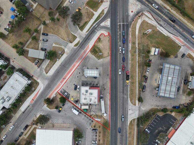 More Photos Of 4611 E Martin Luther King Jr, Austin Service Station For Sale
