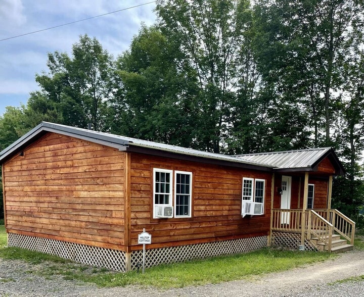 More Photos Of 446 Maples Rd, Milford Hotel For Sale