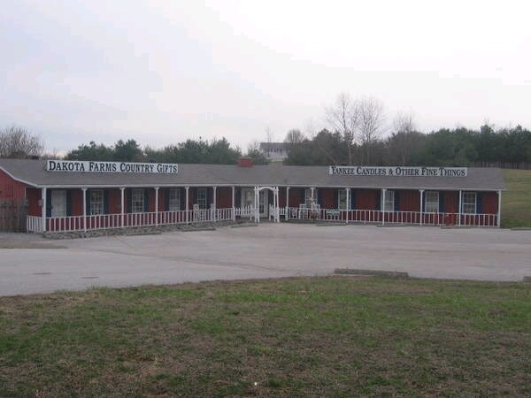 Primary Photo Of 12753 Hodgenville Rd, Campbellsville General Retail For Sale