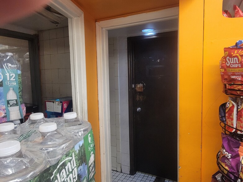 More Photos Of 1-3 University Pl, New York Apartments For Lease