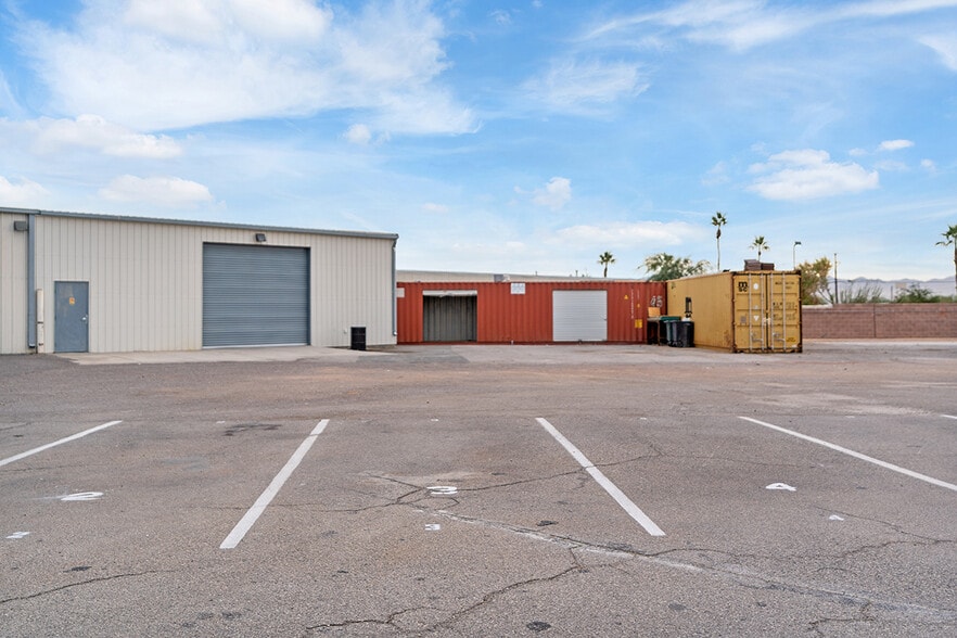 More Photos Of 648 Joey Ln, Henderson Manufacturing For Lease