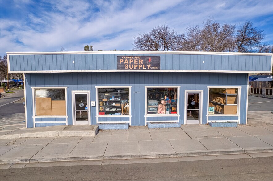 Primary Photo Of 14802 Lakeshore Dr, Clearlake Storefront For Sale