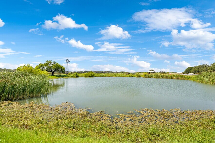 More Photos Of 995 W Gates Valley Rd, Poteet Land For Sale