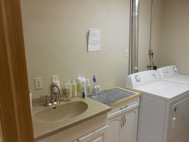 More Photos Of 15 W Marshall St, Rice Lake Apartments For Lease