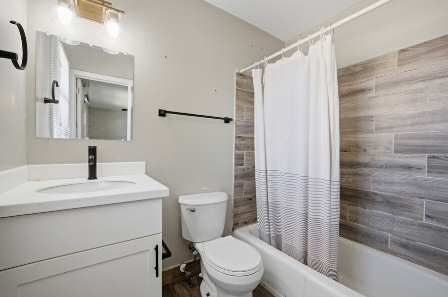 More Photos Of , Norfolk Multifamily For Sale