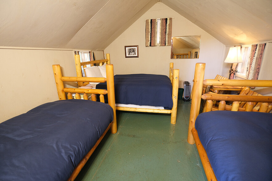 More Photos Of 6979A CA-140 Hwy, Midpines Hotel For Sale