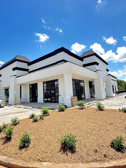 More Photos Of 1325 Washington St, Perry Freestanding For Lease