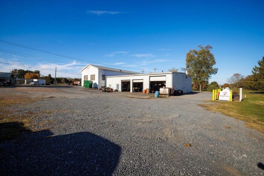 More Photos Of 9800 S Congress St, New Market Auto Repair For Sale