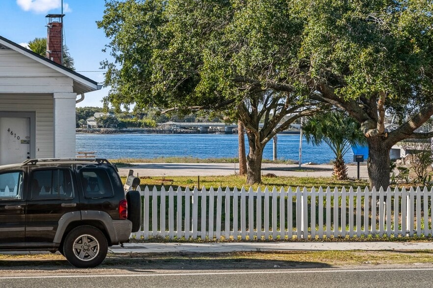 More Photos Of 4607 Ocean, Jacksonville Storefront Retail Residential For Sale