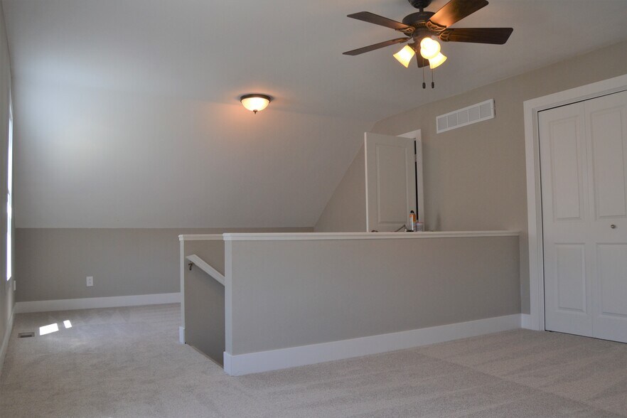 More Photos Of 210 Wilson St, Van Meter Apartments For Sale