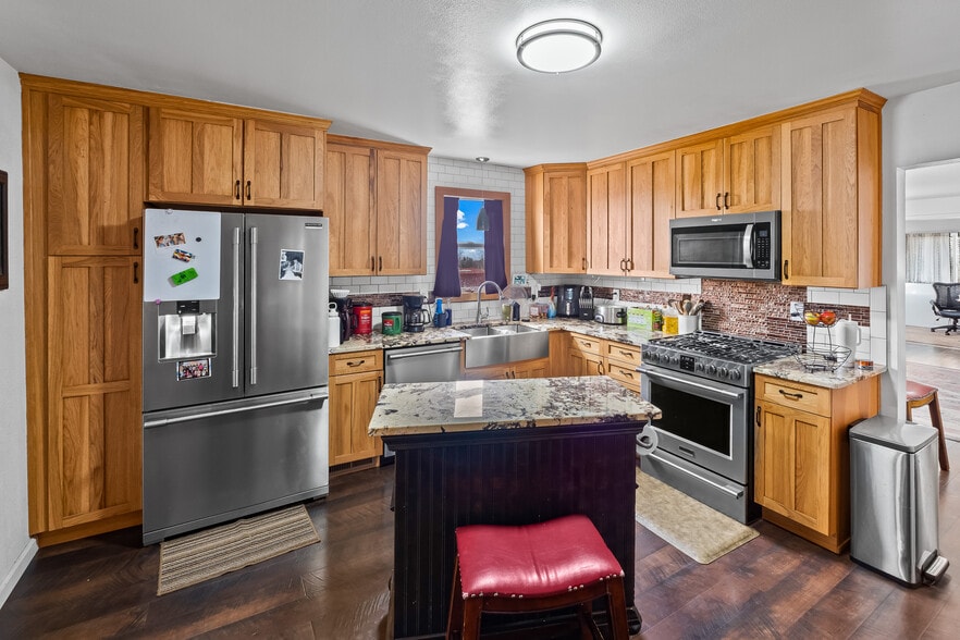 More Photos Of 36244 County Road 53, Eaton Specialty For Sale