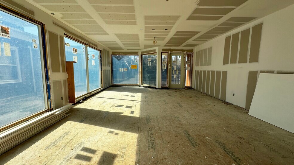 More Photos Of 164 Jessup Ave, Quogue General Retail For Lease