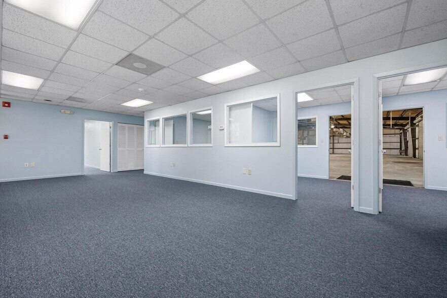 More Photos Of 2953 E 63rd Ave, Bradenton Warehouse For Sale