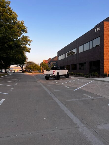 More Photos Of 5308 W Plano Pky, Plano Office For Sale
