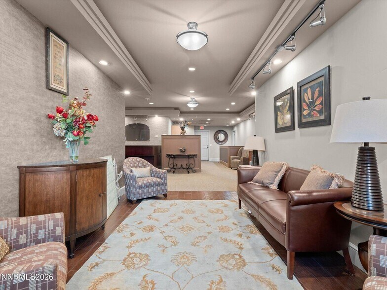 More Photos Of 441 W Plumb Ln, Reno Office For Sale