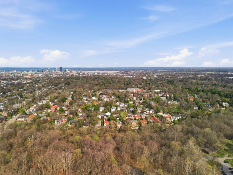 More Photos Of 2189 Baringer Ave, Louisville Apartments For Sale