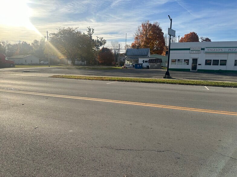 More Photos Of 215 E Lima St, Forest Restaurant For Sale