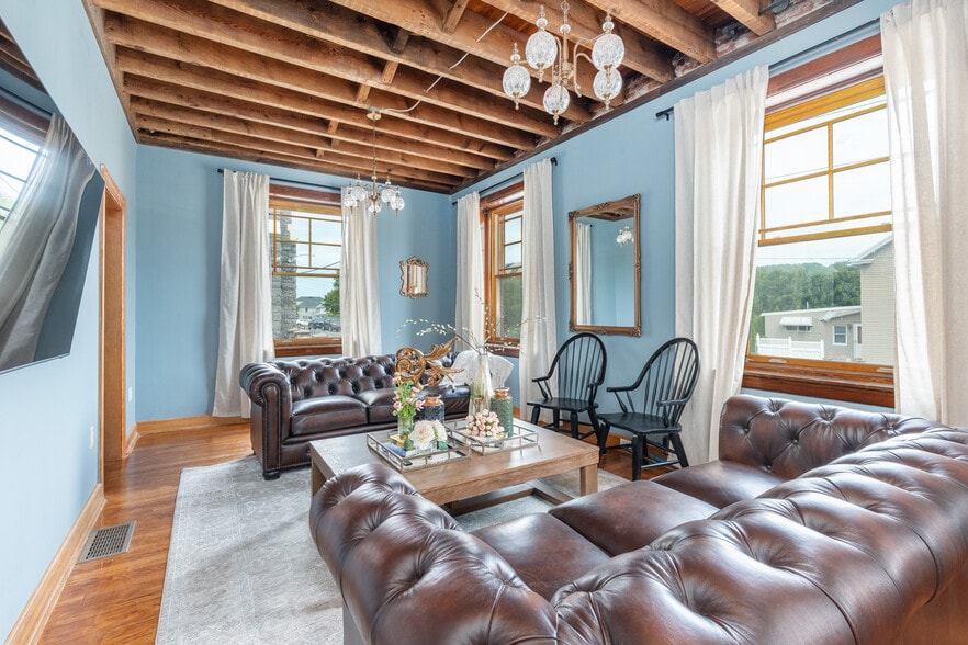 More Photos Of 124 E Abbott St, Lansford Specialty For Sale