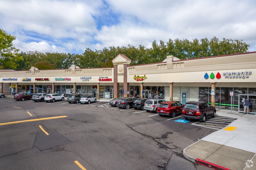 More Photos Of 2021 NW 185th Ave, Hillsboro General Retail For Lease