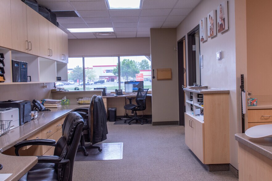 More Photos Of 480 E Prater Way, Sparks Medical For Sale