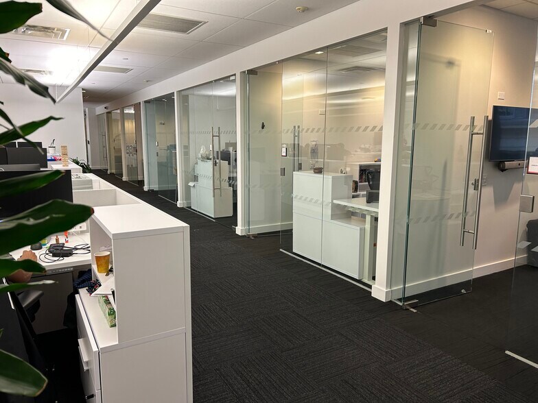 More Photos Of 420 Fifth Ave, New York Office For Sale