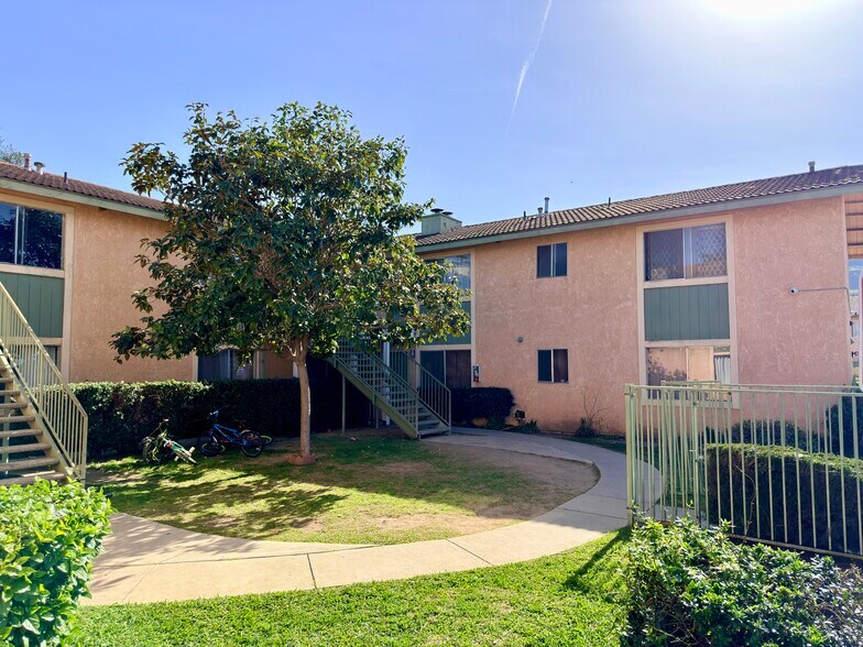 Primary Photo Of 1208 E Ventura St, Santa Paula Apartments For Sale