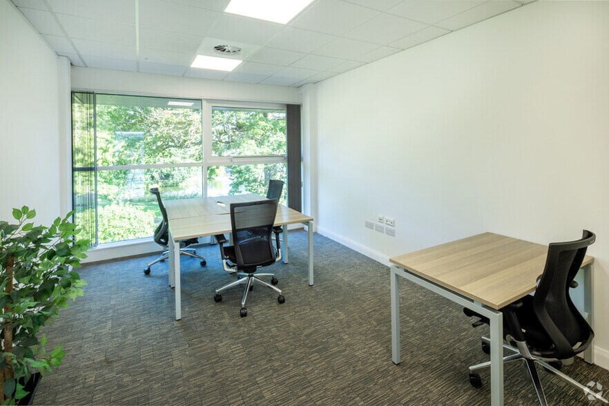 More Photos Of 1310 Solihull Pky, Birmingham Coworking Space