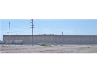 More Photos Of 360 W Commercial Ave, El Centro Warehouse For Lease