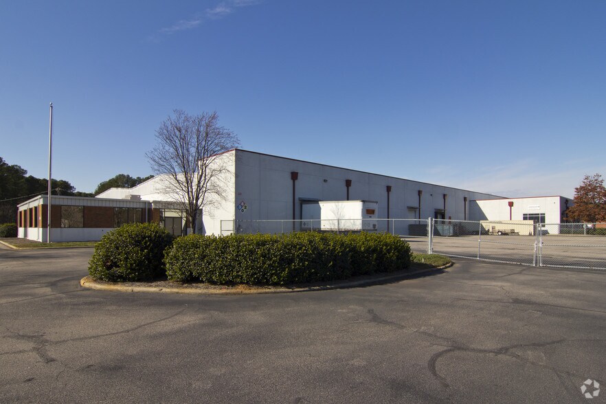 More Photos Of 1615 Wolfpack Ln, Raleigh Distribution For Lease