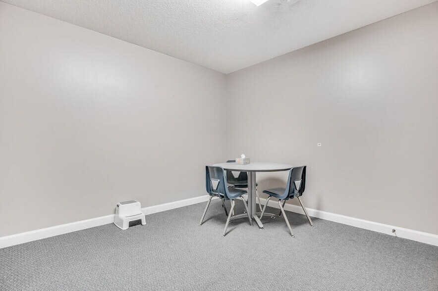 More Photos Of 217-219 Station St, Jacksonville Medical For Lease