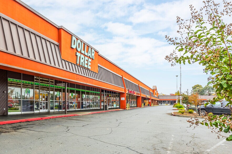 More Photos Of 1815-1985 Oro Dam Blvd E, Oroville Department Store For Sale