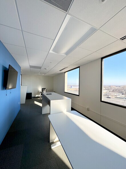 More Photos Of 1200 Valley West Dr, West Des Moines Office For Lease