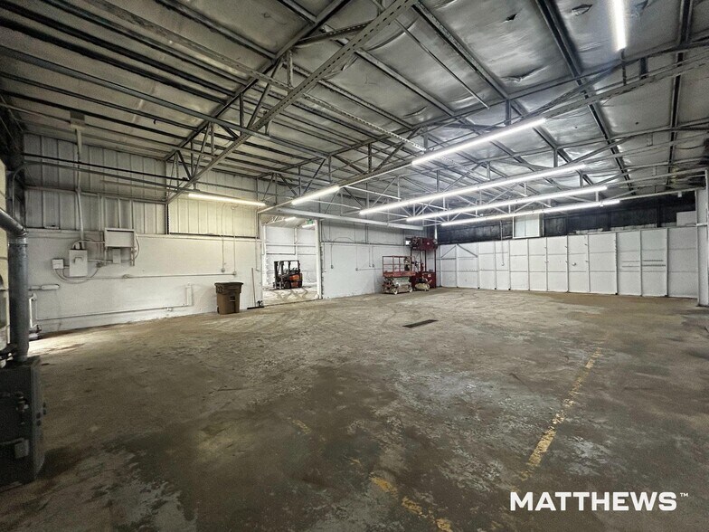 More Photos Of 1325 Baptist World Center Dr, Nashville Warehouse For Sale
