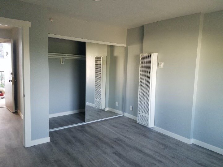 More Photos Of 317 S Flower St, Santa Ana Apartments For Sale