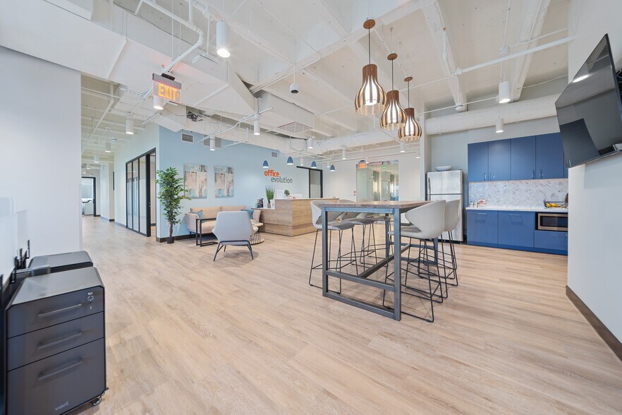 More Photos Of 3500 Oak Lawn Ave, Dallas Coworking Space