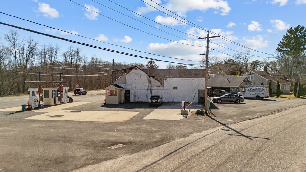 More Photos Of 2815 Montauk Hwy, Brookhaven General Retail For Sale