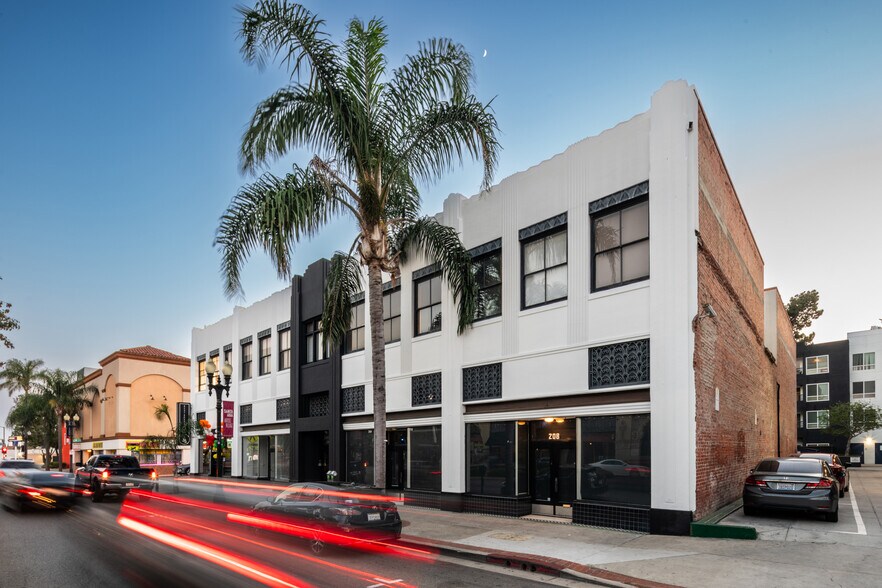 More Photos Of 200-208 N Broadway, Santa Ana Storefront Retail Office For Lease