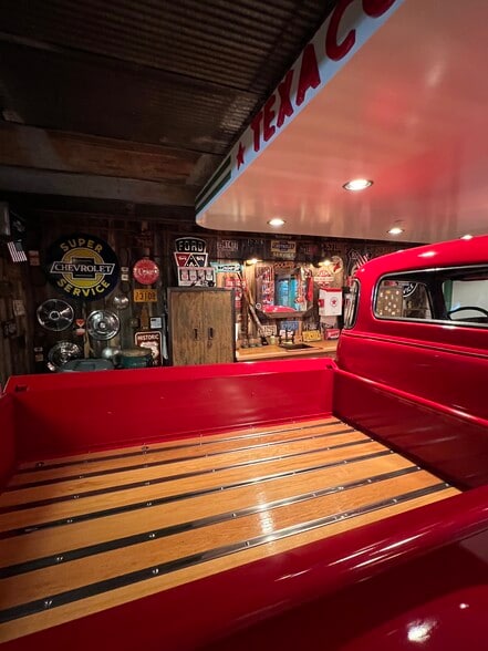 More Photos Of 9181 Commerce Center Cir, Highlands Ranch Self Storage For Sale