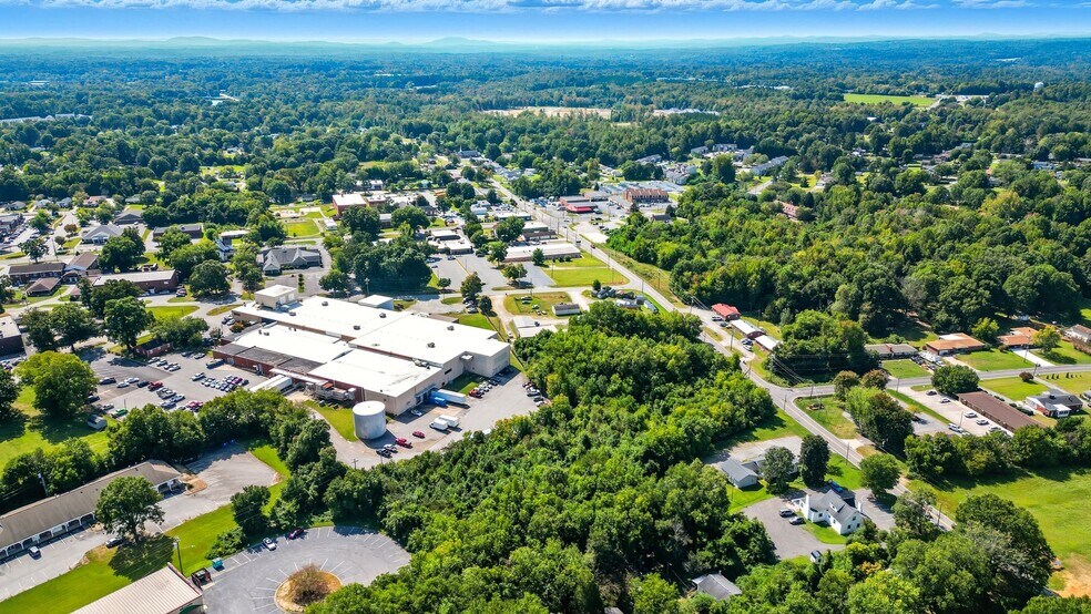 More Photos Of 11651 N Main St, Archdale Land For Sale