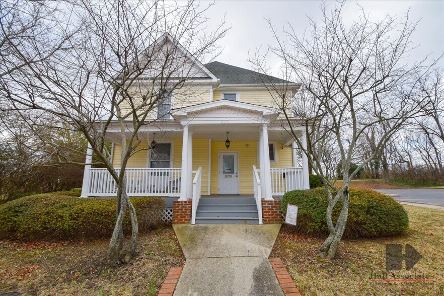 More Photos Of 124 Wells Ave NW, Roanoke Office Residential For Sale