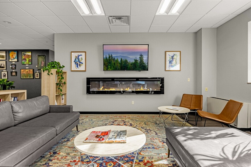 More Photos Of 19 N Tejon St, Colorado Springs Office For Lease